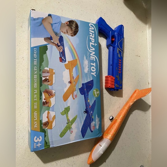 Led launcher airplanes - Picture 2 of 2